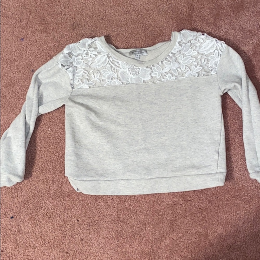 CROPPED hoodie with lace top